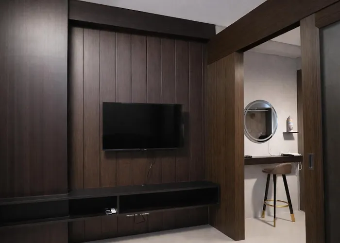 New Modern Spacious Shell Res 1br L Moa, Naia, Smx Manila